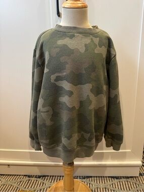 Cat & Jack Olive Green Camo Crewneck Sweatshirt little boy XS 4/5